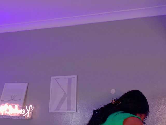 Kendalmiller live cam on BongaCams