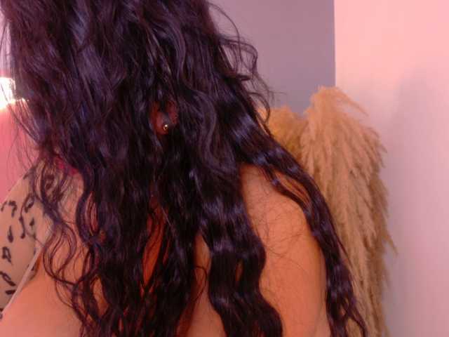 Kendalmiller live cam on BongaCams
