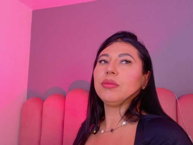 Kendalmiller live cam on BongaCams
