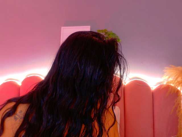 Kendalmiller live cam on BongaCams