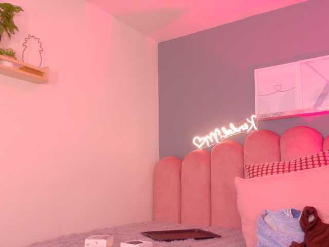 Kendalmiller live cam on BongaCams