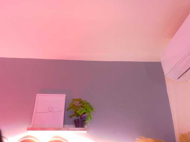 Kendalmiller live cam on BongaCams