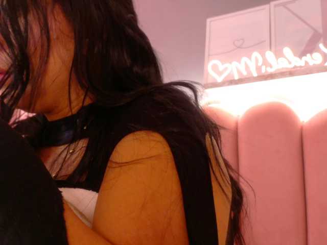 Kendalmiller live cam on BongaCams