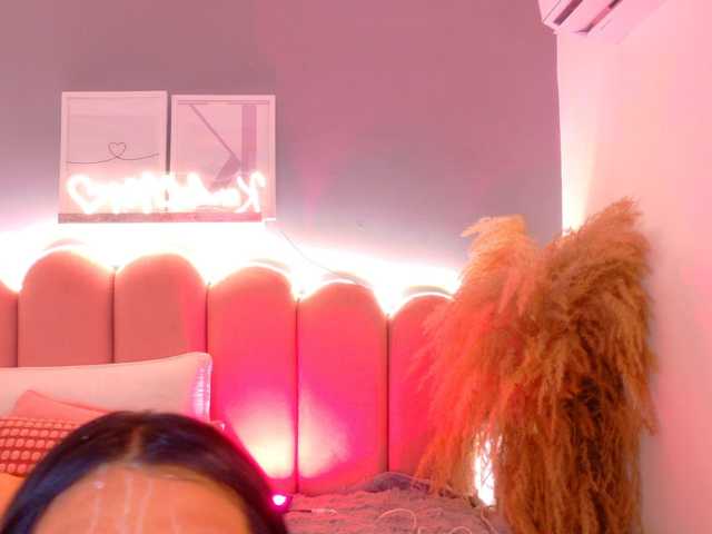 Kendalmiller live cam on BongaCams