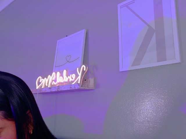 Kendalmiller live cam on BongaCams