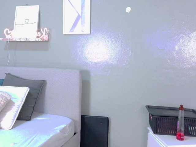 Kendalmiller live cam on BongaCams
