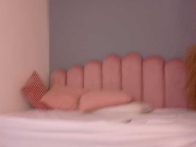 Kendalmiller live cam preview