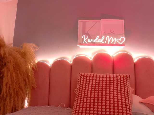 Kendalmiller, en directo ahora en BongaCams