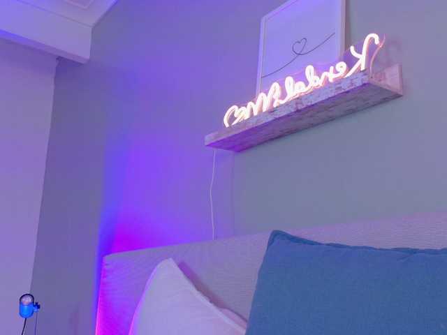 Kendalmiller live cam on BongaCams