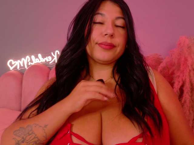 Kendalmiller live cam on BongaCams