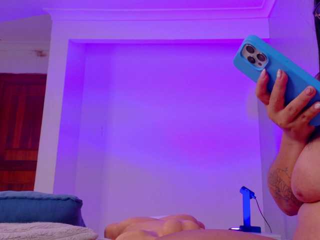 Kendalmiller live webcam show