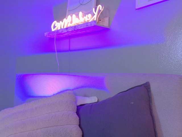 le modèle Kendalmiller est en webcam porno dans un show sur le site bongacams, il possède les tags suivants: Latino/Hispanic,Brunette,Shaved