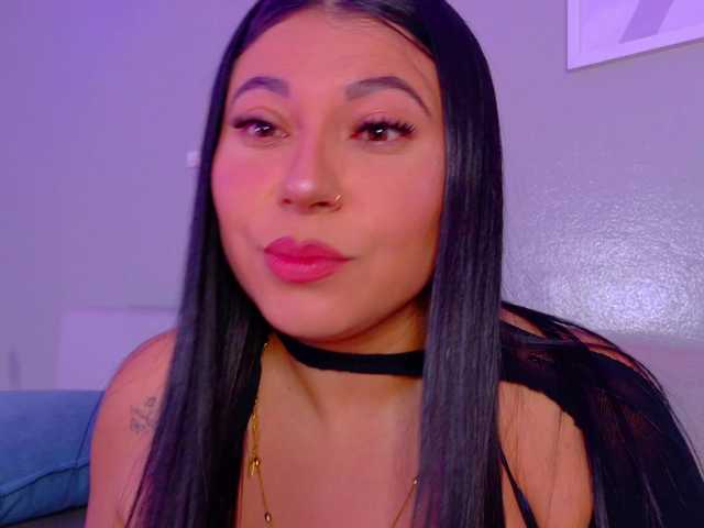 Kendalmiller live cam on BongaCams