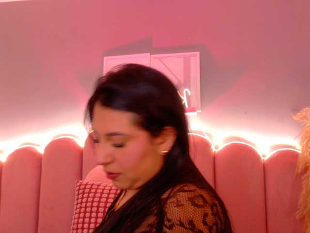 Kendalmiller live cam on BongaCams