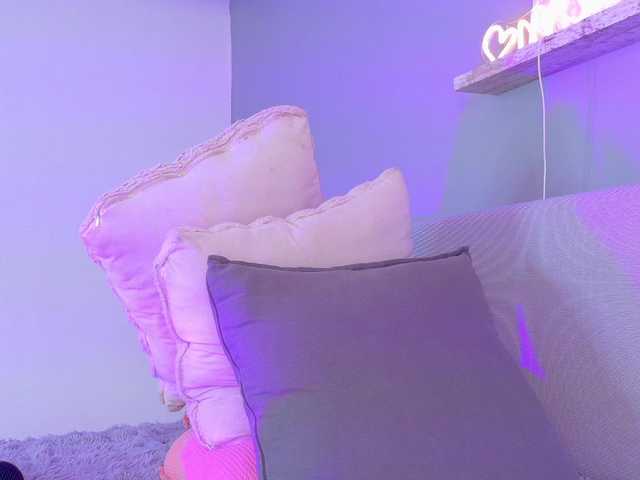 Kendalmiller live cam on BongaCams