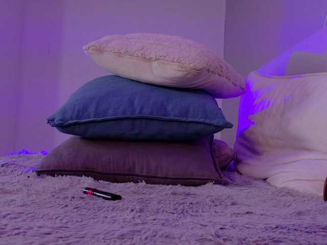 Kendalmiller live cam on BongaCams