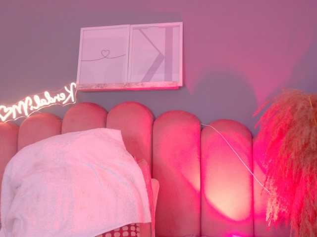 Kendalmiller live cam on BongaCams