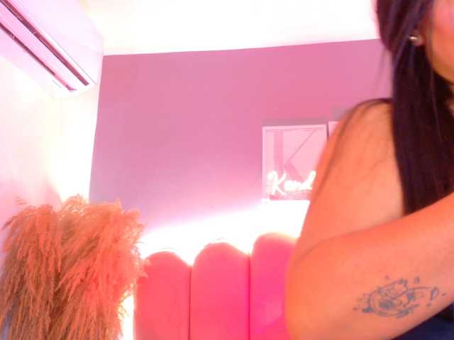 Kendalmiller, en vivo ahora en BongaCams