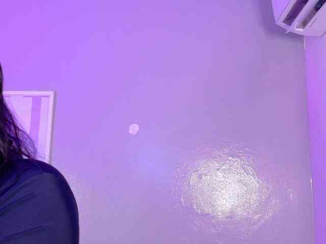 Kendalmiller webcam