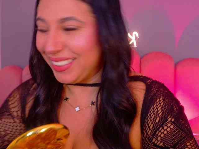 Kendalmiller webcam