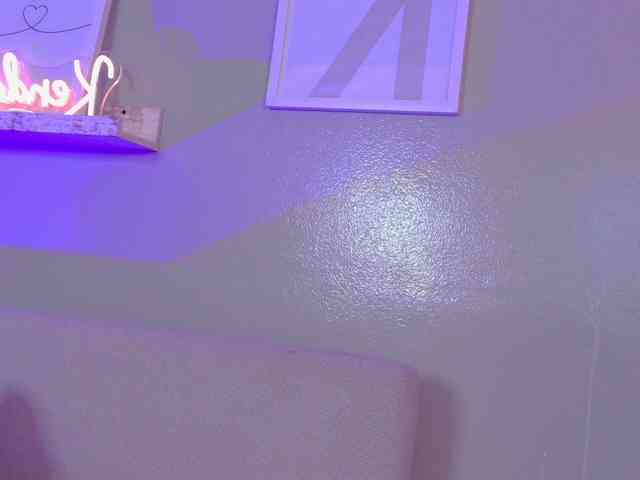 Kendalmiller webcam