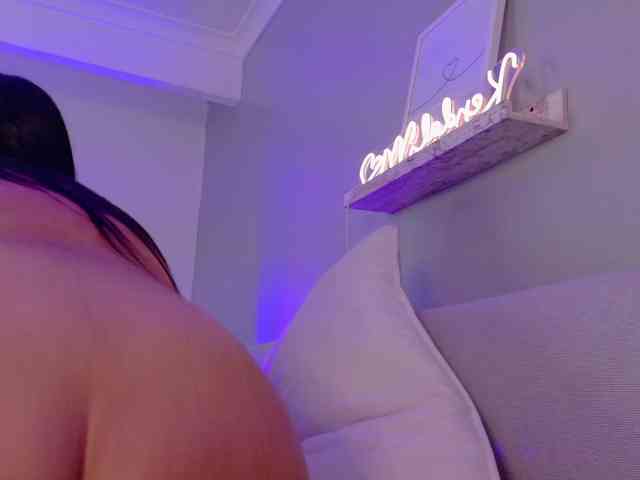 Kendalmiller webcam