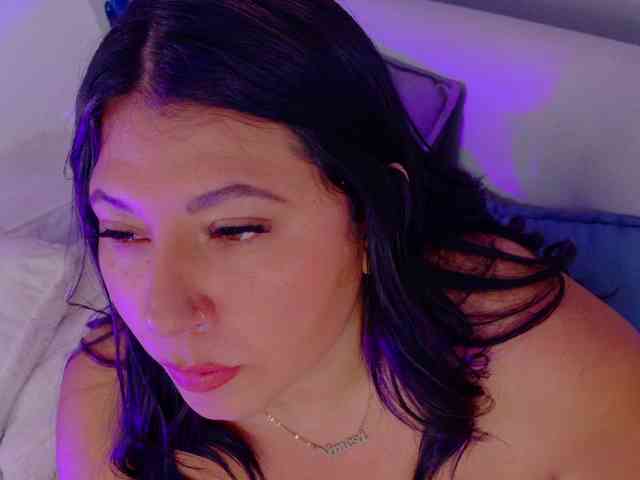 Kendalmiller webcam