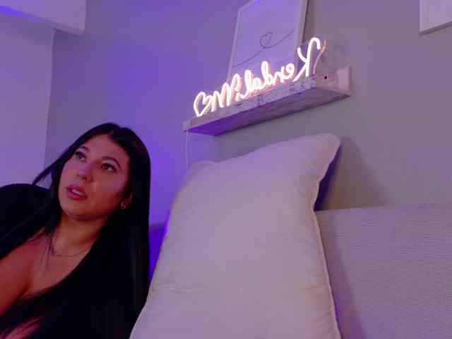 Kendalmiller webcam