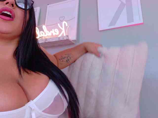 Kendalmiller webcam