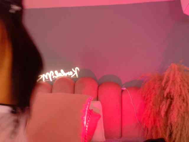 Kendalmiller webcam