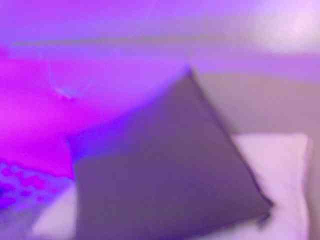 Kendalmiller webcam
