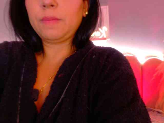 Kendalmiller webcam