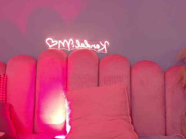 Kendalmiller webcam