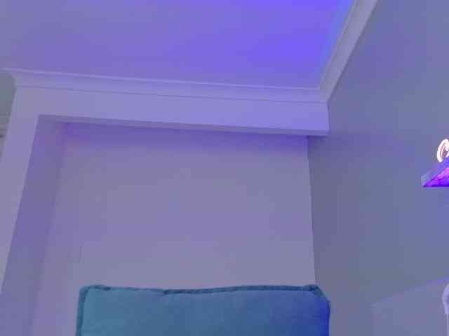 Kendalmiller webcam