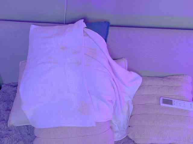 Kendalmiller webcam