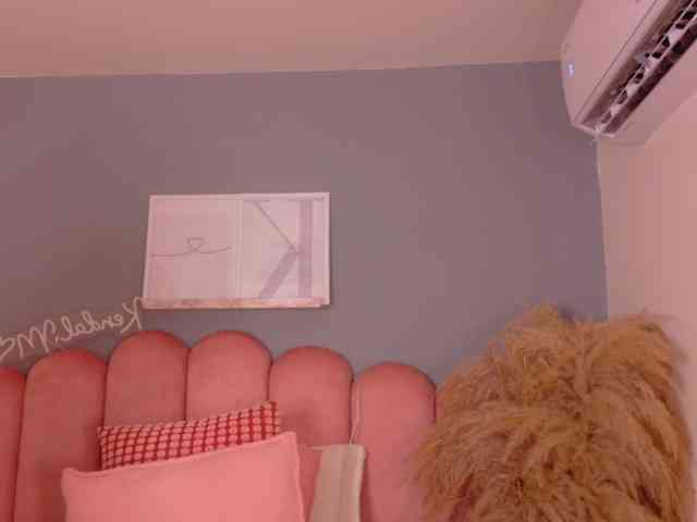 Kendalmiller webcam