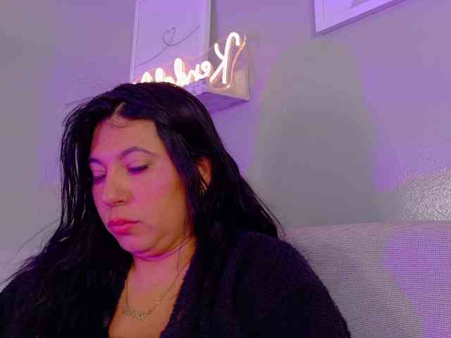 Kendalmiller webcam