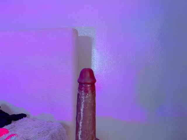 Kendalmiller webcam