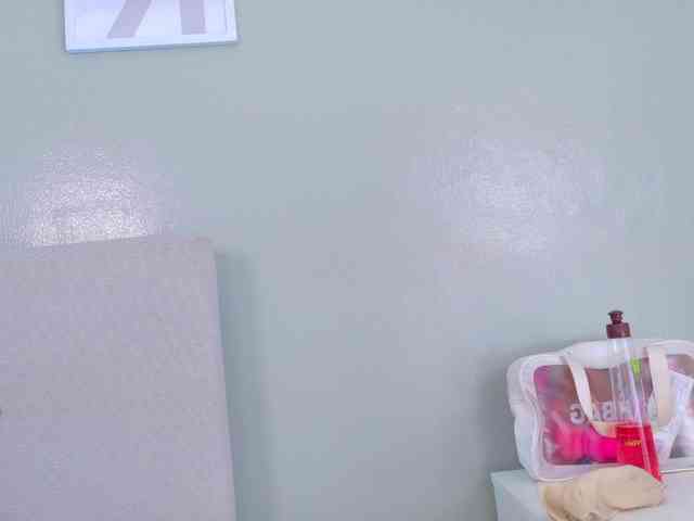Kendalmiller webcam