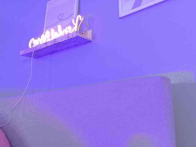 Kendalmiller webcam