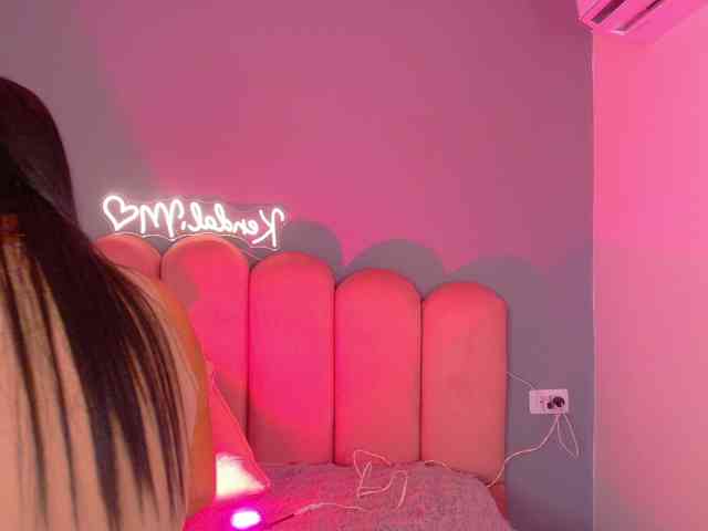 Kendalmiller webcam