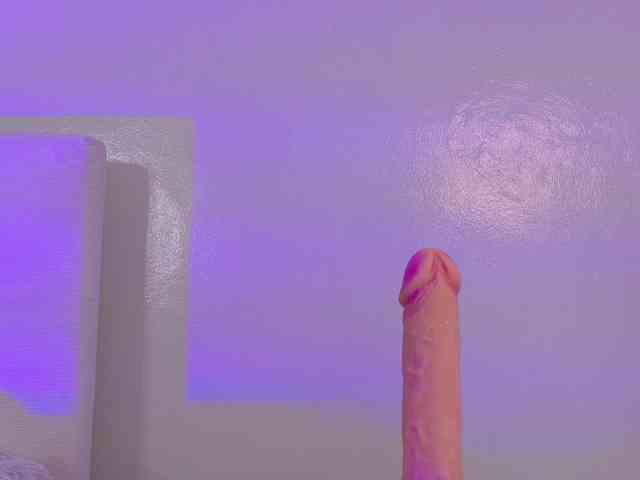 Kendalmiller webcam