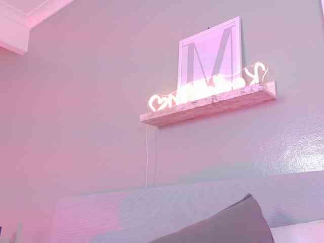 Kendalmiller webcam