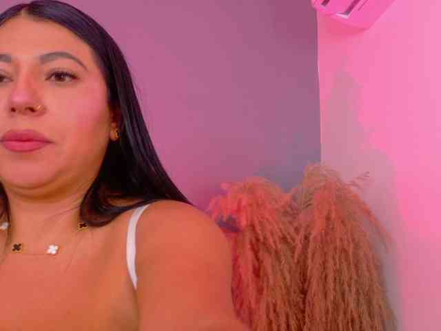 Kendalmiller webcam