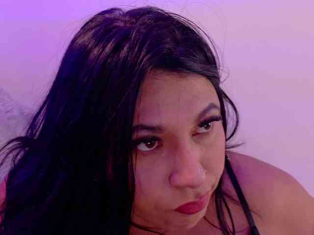 Kendalmiller webcam