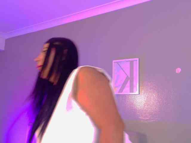 Kendalmiller webcam