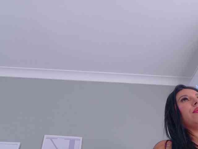 Kendalmiller webcam
