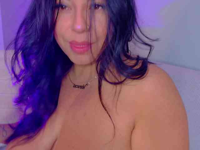 Kendalmiller webcam