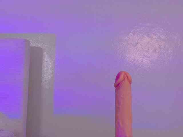 Kendalmiller webcam