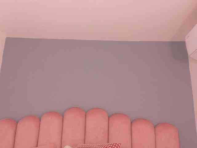 Kendalmiller webcam